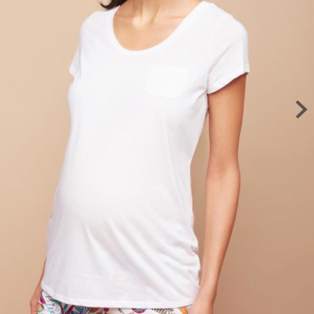 NWT White Motherhood Maternity T-Shirt with pocket